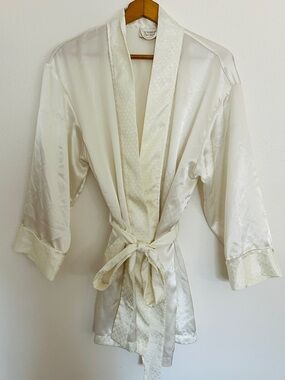 Vtg Victoria's Secret Gold Label Ivory Satin Robe Jacquard Kimono Wrap